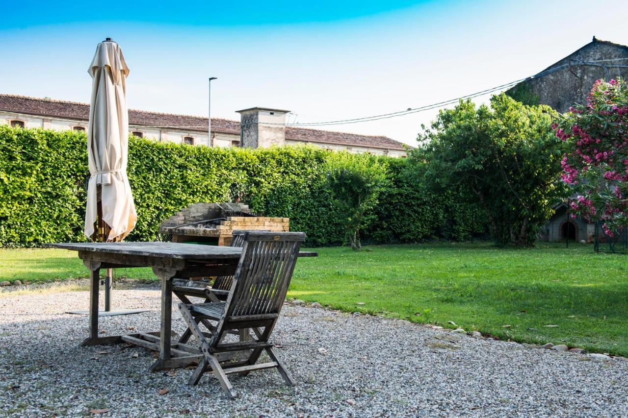 Agriturismo Lecolombare โนกาโรเล รอคคา ภายนอก รูปภาพ
