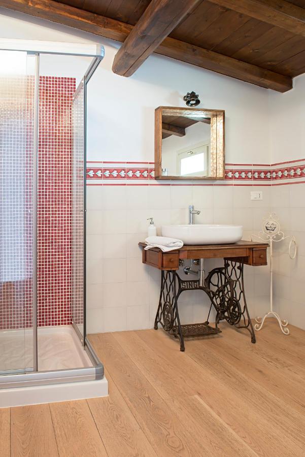 Agriturismo Lecolombare โนกาโรเล รอคคา ภายนอก รูปภาพ